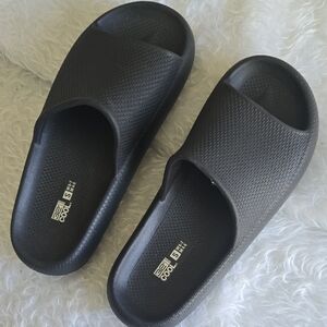 32 Degrees Black Slide-On Comfort Sandals
